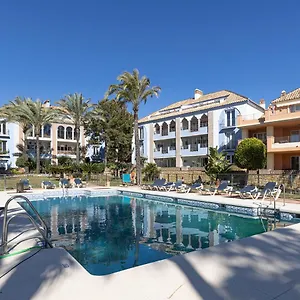 https://la-perla-de-la-bahia-primera-linea.es-andalucia.com
